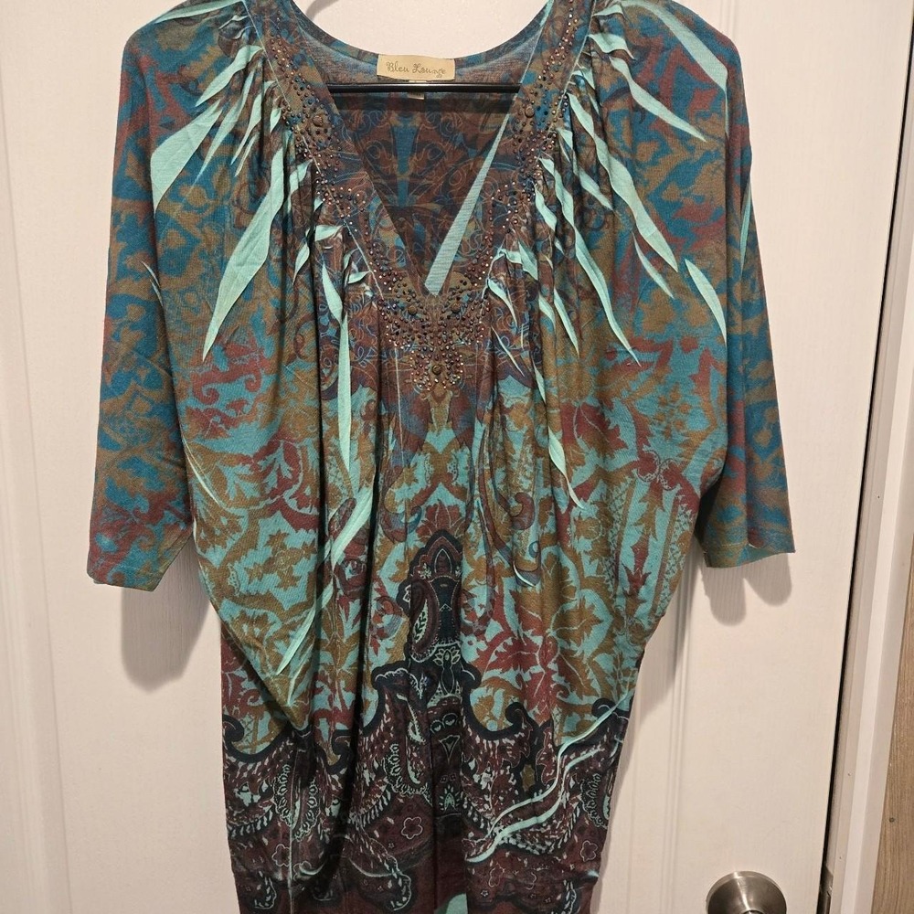 womens medium  Bleu Lounge top blue and brown